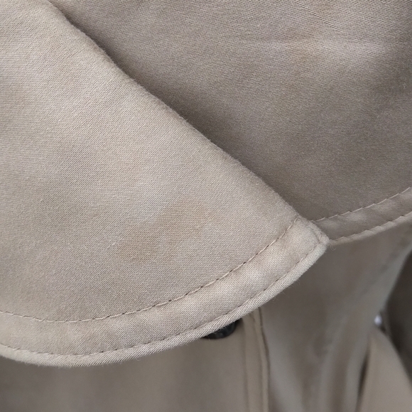 Esprit Size 12 Tan Trench *has spots* - Picture 13 of 16